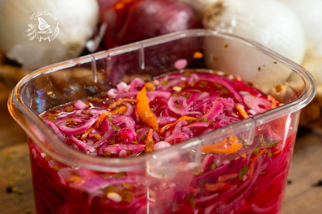 How to ease hot flashes in 60 days using red onions