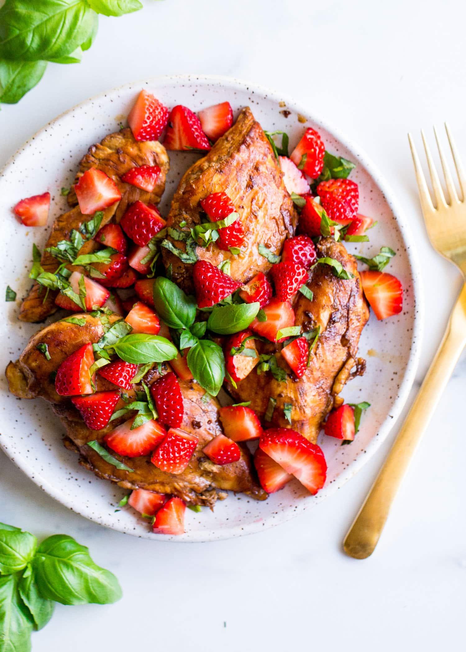 Strawberry-Based Meal and Snack Ideas to Support Your 14-Day Plan
