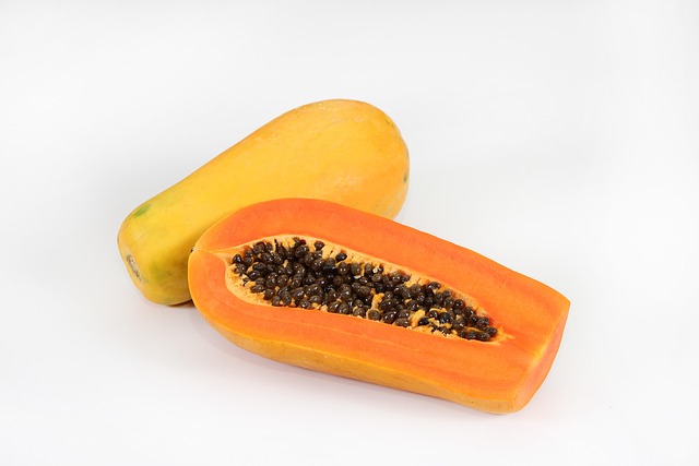 Top 15 Health Benefits For Eating Papayas Daily