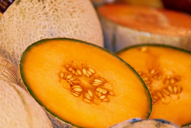 Top 6 Health Benefits For Eating Cantaloupe Daily